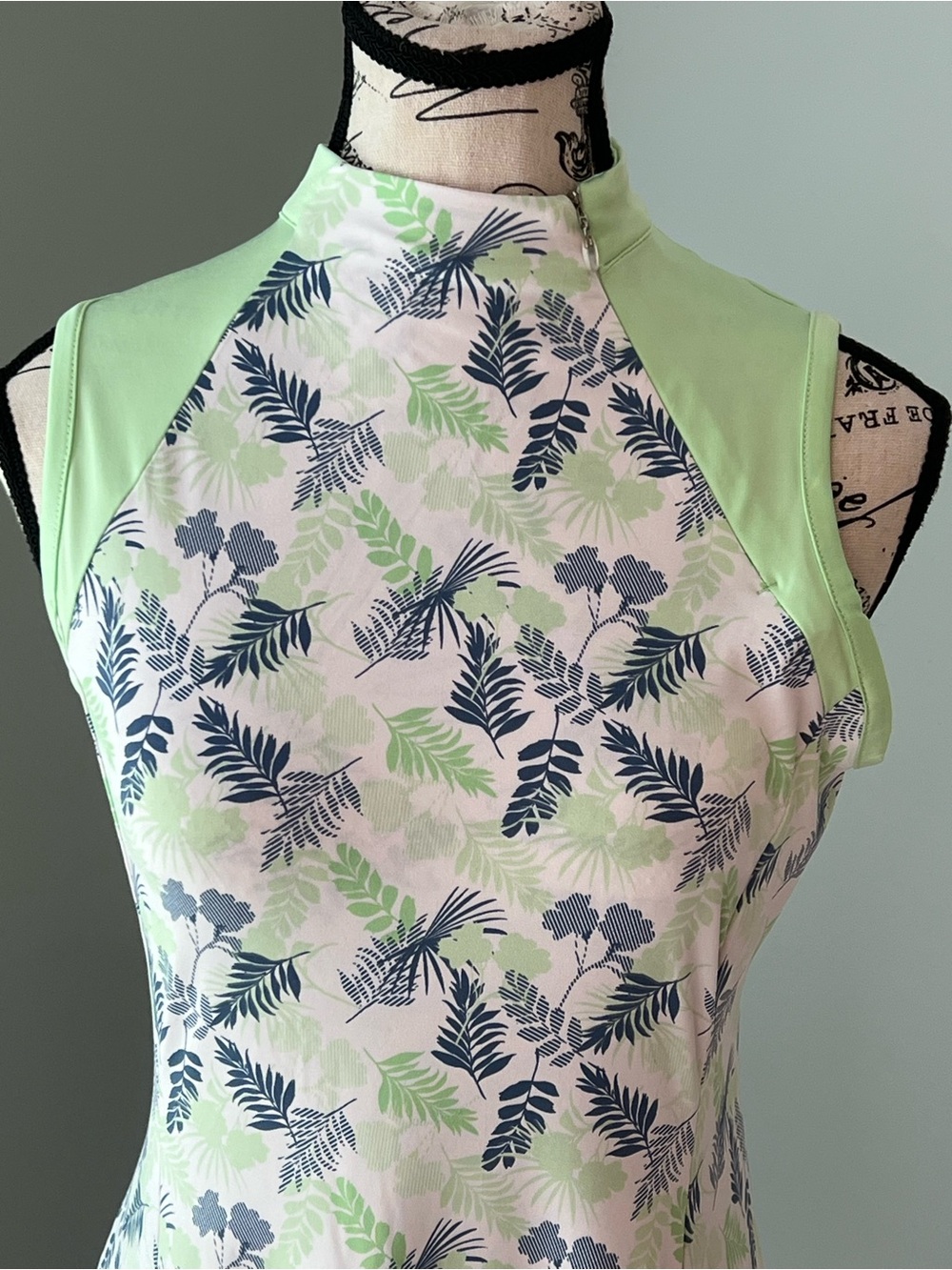 Tee Time Sleeveless Palm Leaf Print Golf Dress | Size S | Great Condition - Picture 11 of 13